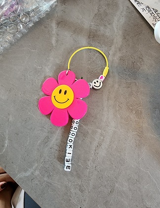 [원더우먼동아리] 비즈공예 진행